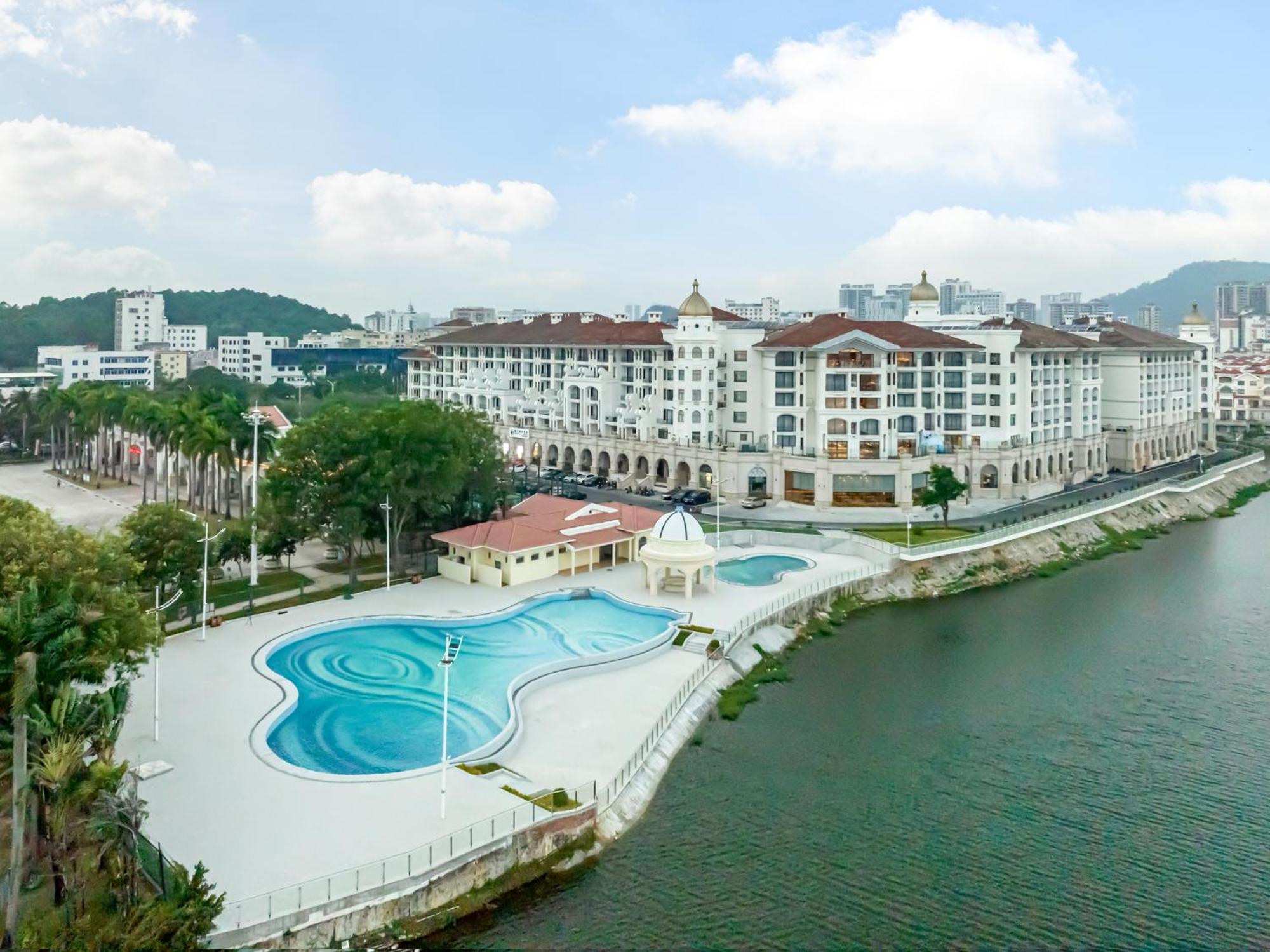 Four Points By Sheraton Yangjiang City Center Exterior photo