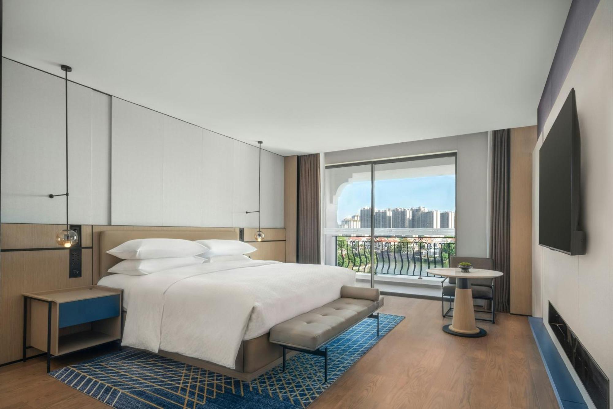 Four Points By Sheraton Yangjiang City Center Exterior photo